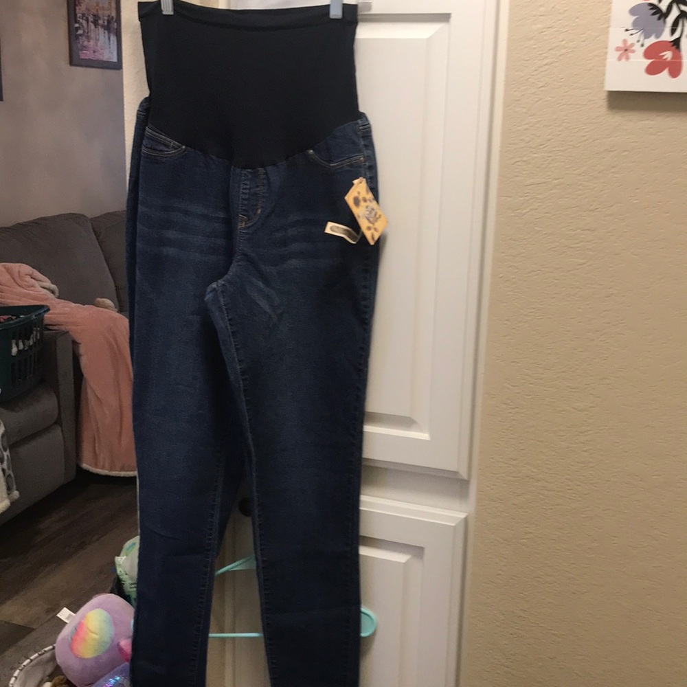 Hybrid & Company maternity jeans NWT